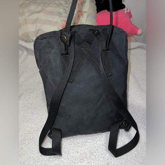 urban outfitters black kanken backpack - Picture 6 of 14